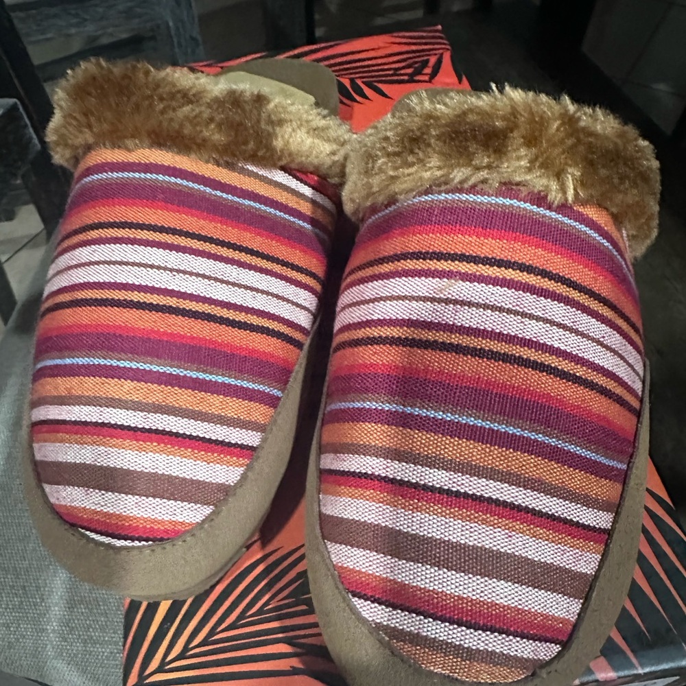 Flojos Women’s Yoga Mat Slippers Kalica size 7